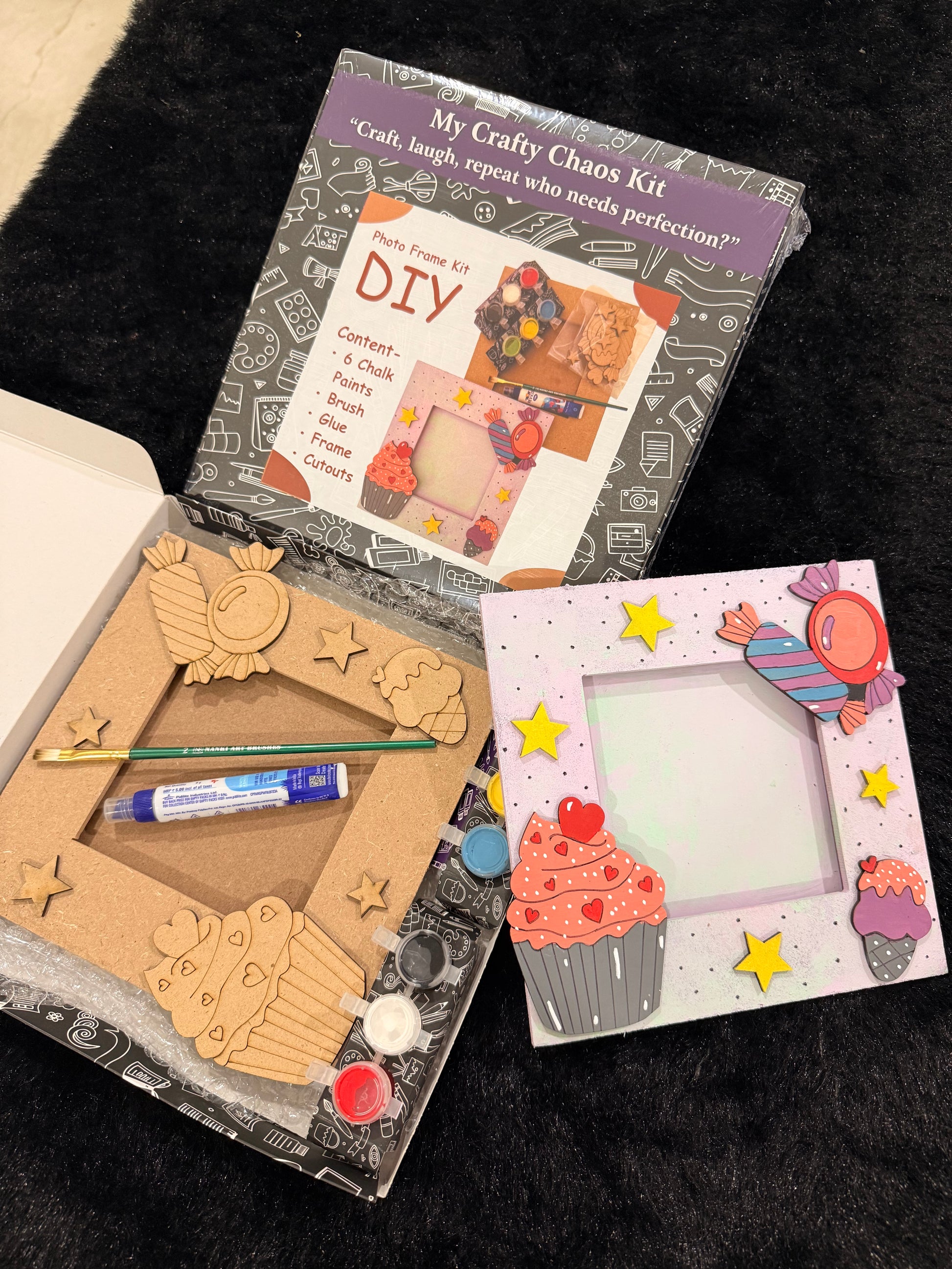 Cupcake photo frame kit