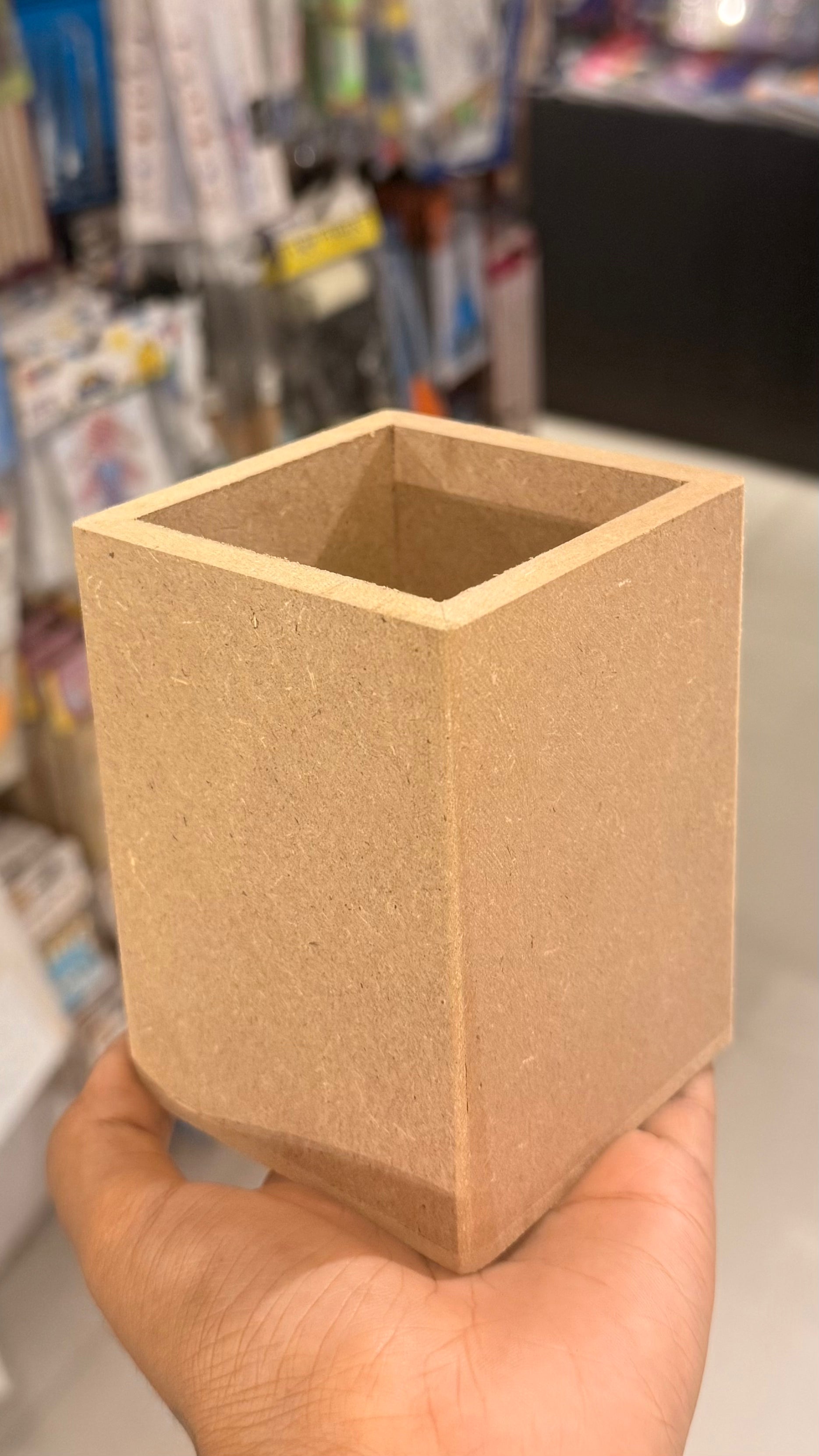 Mdf plain penstand