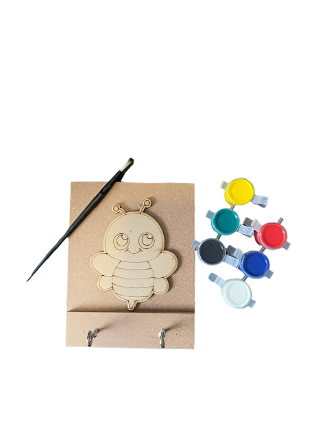 HONEY BEE KEYHOLDER