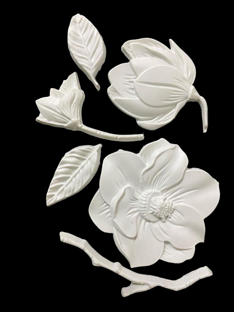 RESIN EMBELLISHMENT - 5